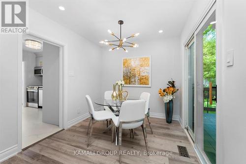 101 Crone Court, Newmarket (Bristol-London), ON - Indoor Photo Showing Dining Room