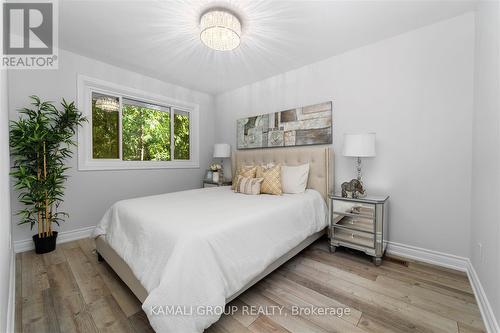 101 Crone Court, Newmarket (Bristol-London), ON - Indoor Photo Showing Bedroom