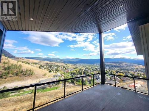 1059 Carnoustie Drive, Kelowna, BC - Outdoor With View With Exterior