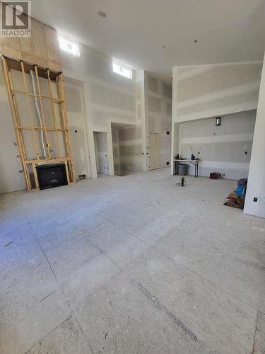 1059 Carnoustie Drive, Kelowna, BC - Indoor Photo Showing Garage