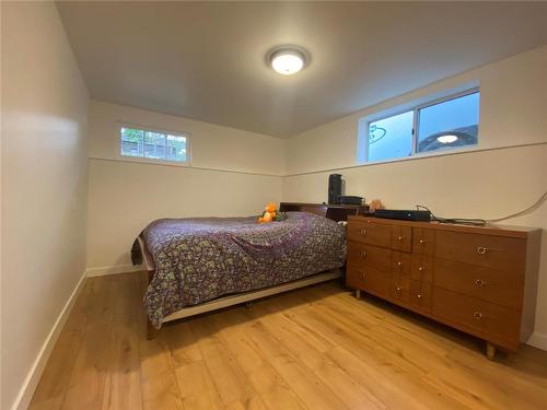 1907 Knox Crescent, Kelowna, BC - Indoor Photo Showing Bedroom