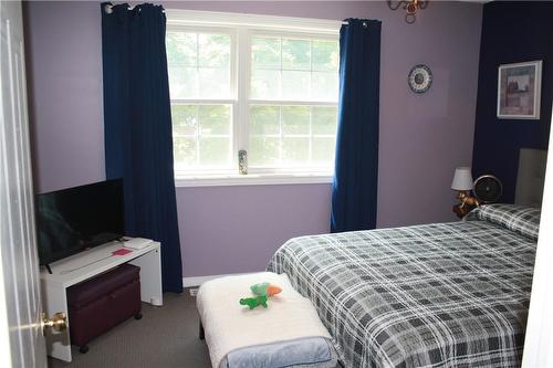 20 Niagara Street|Unit #8, Grimsby, ON - Indoor Photo Showing Bedroom