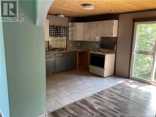 46 Mechanic Street, Bath, NB - Indoor Photo Showing Kitchen