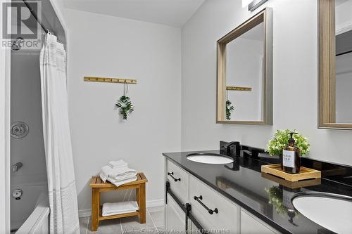 166 Stirling Street, Lakeshore, ON - Indoor Photo Showing Bathroom