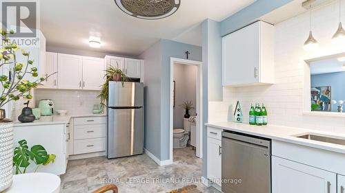 Additional cabinetry was added to expand kitchen - 154 - 700 Osgoode Drive, London, ON - Indoor Photo Showing Kitchen