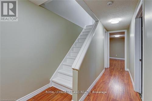 350 Homestead Court, London, ON - Indoor Photo Showing Other Room