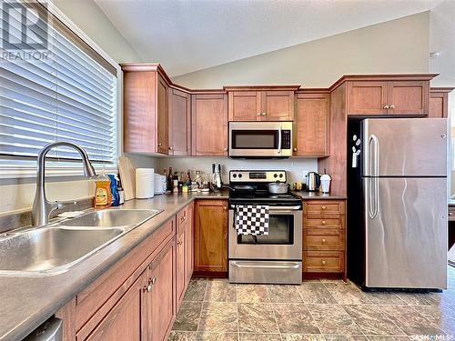 117 410 Stensrud Road, Saskatoon, SK - Indoor Photo Showing Kitchen With Double Sink