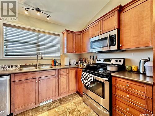 117 410 Stensrud Road, Saskatoon, SK - Indoor Photo Showing Kitchen With Double Sink