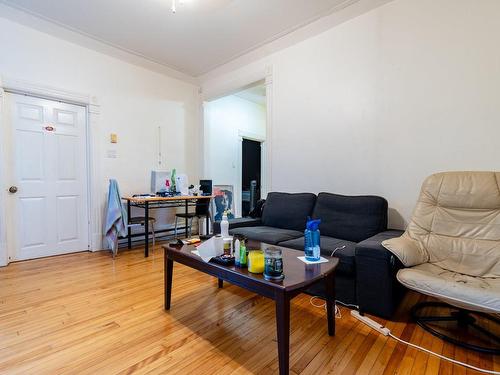 Living room - 5674  - 5678 Rue Eadie, Montréal (Le Sud-Ouest), QC - Indoor Photo Showing Living Room