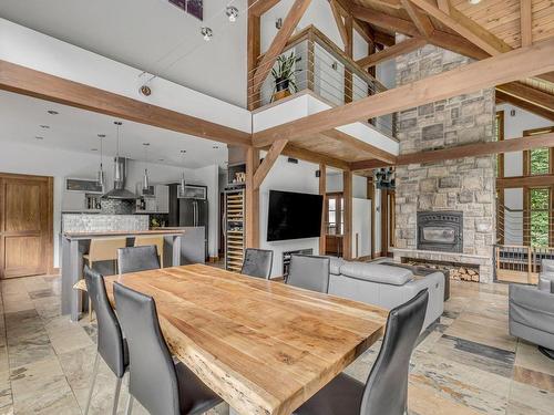 Vue d'ensemble - 35 Ch. Du Geai-Bleu, Stoneham-Et-Tewkesbury, QC - Indoor Photo Showing Dining Room With Fireplace