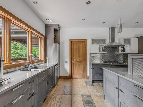 Kitchen - 35 Ch. Du Geai-Bleu, Stoneham-Et-Tewkesbury, QC - Indoor Photo Showing Kitchen With Upgraded Kitchen