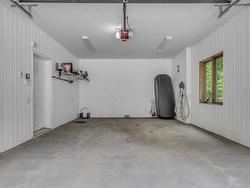 Garage - 