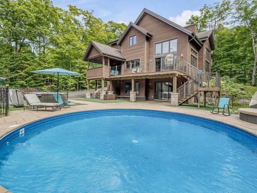 Piscine - 35 Ch. Du Geai-Bleu, Stoneham-Et-Tewkesbury, QC - Outdoor With In Ground Pool With Backyard