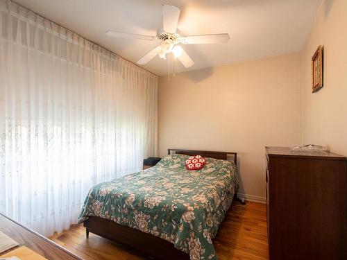 Bedroom - 11812  - 11814 Rue Michel-Sarrazin, Montréal (Ahuntsic-Cartierville), QC - Indoor Photo Showing Bedroom