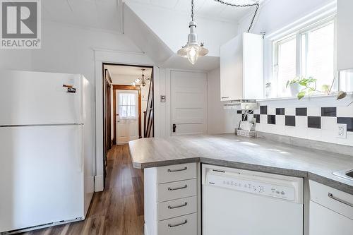 345 Wilson St, Sault Ste Marie, ON - Indoor Photo Showing Kitchen