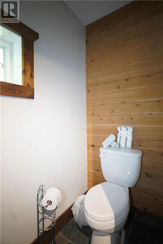 105 Big Lake Dam Road, Mindemoya, ON - Indoor Photo Showing Bathroom