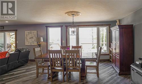 105 Big Lake Dam Road, Mindemoya, ON - Indoor Photo Showing Dining Room