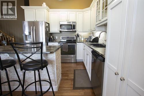 304 Pine Shore Dr, Sault Ste. Marie, ON - Indoor Photo Showing Kitchen