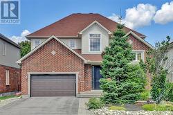 135 RIVERSEDGE CRESCENT  Ottawa, ON K1V 0Z8