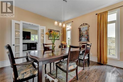 135 Riversedge Crescent, Ottawa, ON - Indoor Photo Showing Dining Room