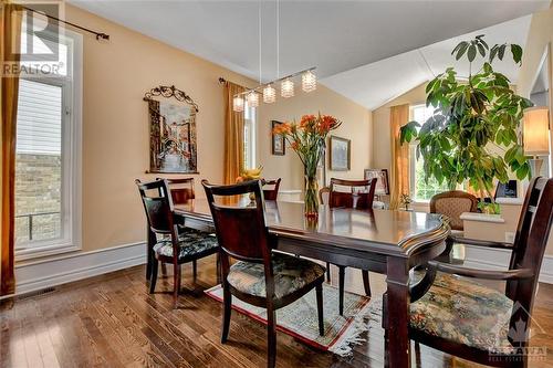 135 Riversedge Crescent, Ottawa, ON - Indoor Photo Showing Dining Room