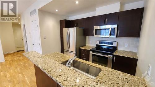 270 Meilleur Private Unit#J, Ottawa, ON - Indoor Photo Showing Kitchen With Stainless Steel Kitchen