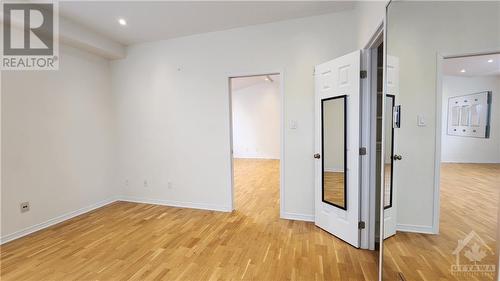 270 Meilleur Private Unit#J, Ottawa, ON - Indoor Photo Showing Other Room