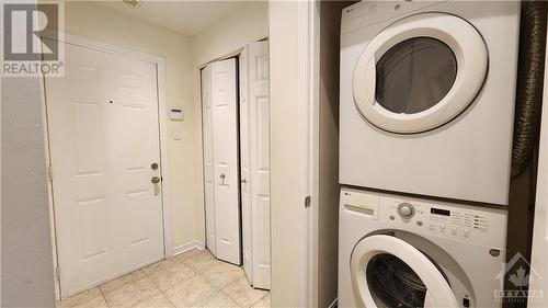 270 Meilleur Private Unit#J, Ottawa, ON - Indoor Photo Showing Laundry Room