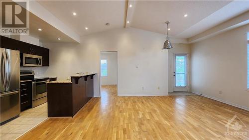 270 Meilleur Private Unit#J, Ottawa, ON - Indoor Photo Showing Kitchen