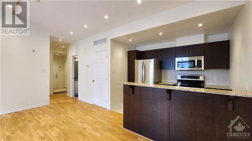 270 Meilleur Private Unit#J, Ottawa, ON - Indoor Photo Showing Kitchen