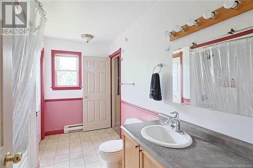 63 Katie Avenue, Douglas, NB - Indoor Photo Showing Bathroom