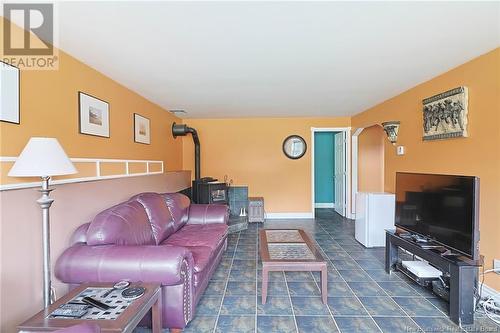 63 Katie Avenue, Douglas, NB - Indoor