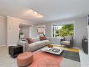 10232 Fifth St, Sidney, BC  - Indoor Photo Showing Living Room 