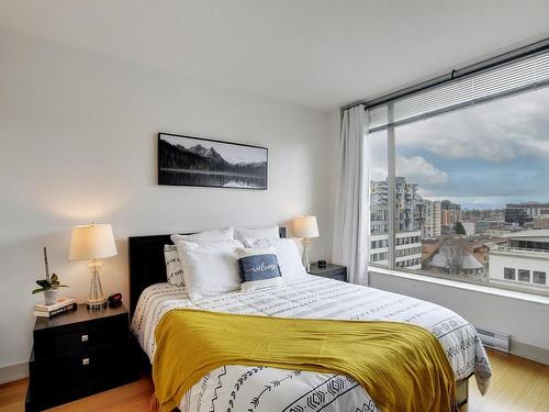 1002-760 Johnson St, Victoria, BC - Indoor Photo Showing Bedroom