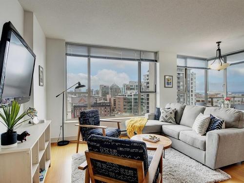 1002-760 Johnson St, Victoria, BC - Indoor Photo Showing Living Room