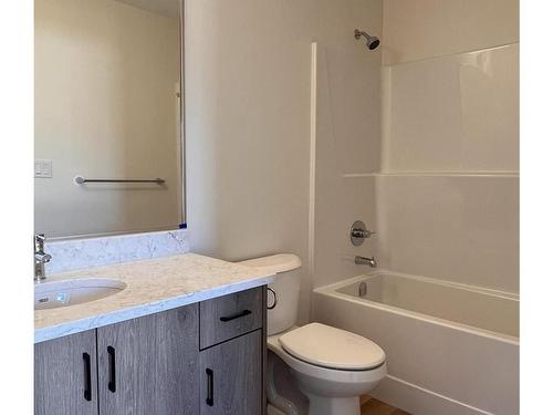 653 Hoffman Ave, Langford, BC - Indoor Photo Showing Bathroom