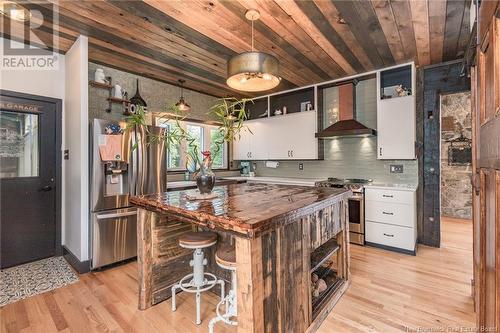 1640 Red Head Road, Saint John, NB - Indoor Photo Showing Kitchen