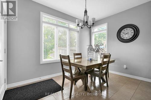 1882 Jubilee Drive, London, ON - Indoor Photo Showing Dining Room