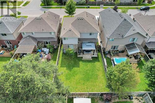 1882 Jubilee Drive, London, ON - Outdoor