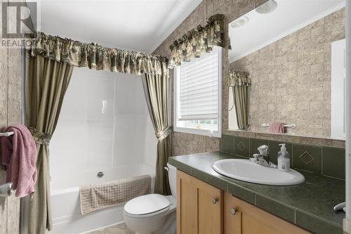 587 Robb Rd, Blind River, ON - Indoor Photo Showing Bathroom