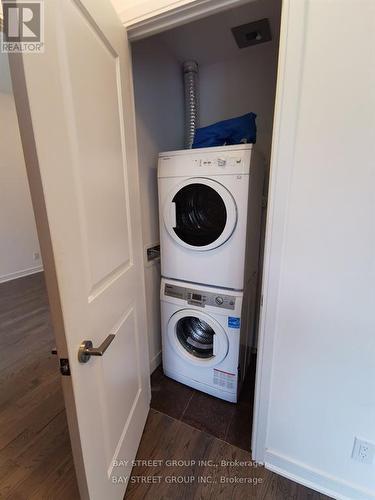 106 Sw - 9191 Yonge Street, Richmond Hill (Langstaff), ON - Indoor Photo Showing Laundry Room