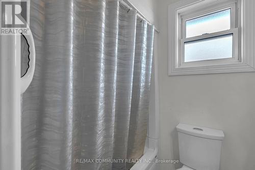 217 Anthony Street, Cornwall, ON - Indoor Photo Showing Bathroom