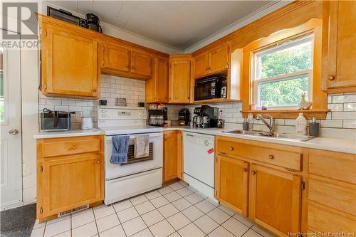 28 Pine Street, St. Stephen, NB - Indoor Photo Showing Kitchen With Double Sink