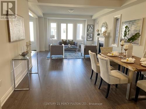 178 Fallharvest Way, Whitchurch-Stouffville, ON - Indoor Photo Showing Dining Room