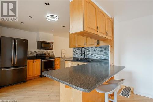 1951 Peninsula Road E, North Bay, ON - Indoor Photo Showing Kitchen