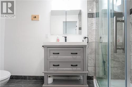 1951 Peninsula Road E, North Bay, ON - Indoor Photo Showing Bathroom