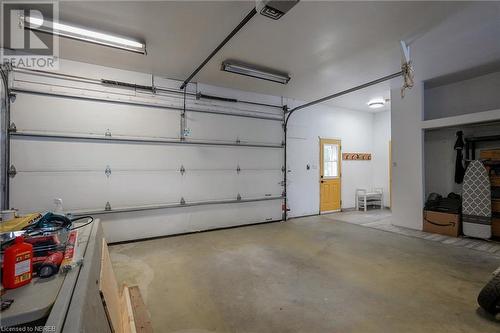 1951 Peninsula Road E, North Bay, ON - Indoor Photo Showing Garage