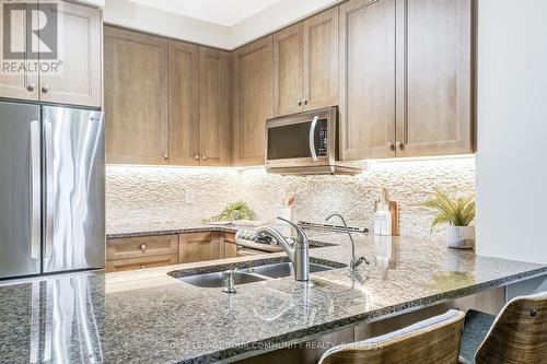 505 - 9245 Jane Street, Vaughan (Maple), ON - Indoor Photo Showing Kitchen With Double Sink With Upgraded Kitchen