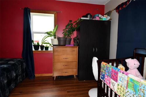 225 3Rd Avenue, Binscarth, MB - Indoor Photo Showing Bedroom