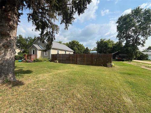 225 3Rd Avenue, Binscarth, MB - Outdoor